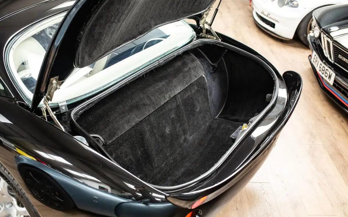 2001-tvr-tuscan-40-s-big-15
