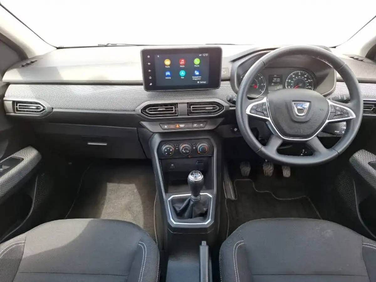 2022-dacia-sandero-10-tce-comfort-90bhp-big-2