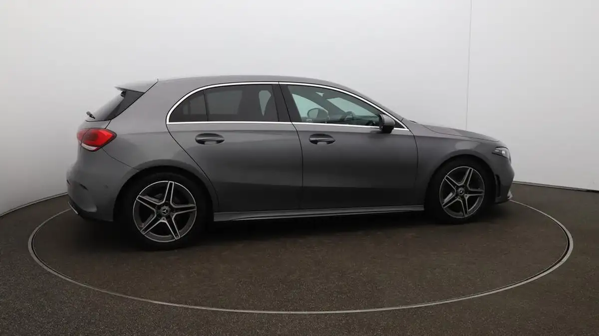 2020-mercedes-benz-a-class-13-a180-amg-line-executive-hatchback-5d-7g-dct-big-50