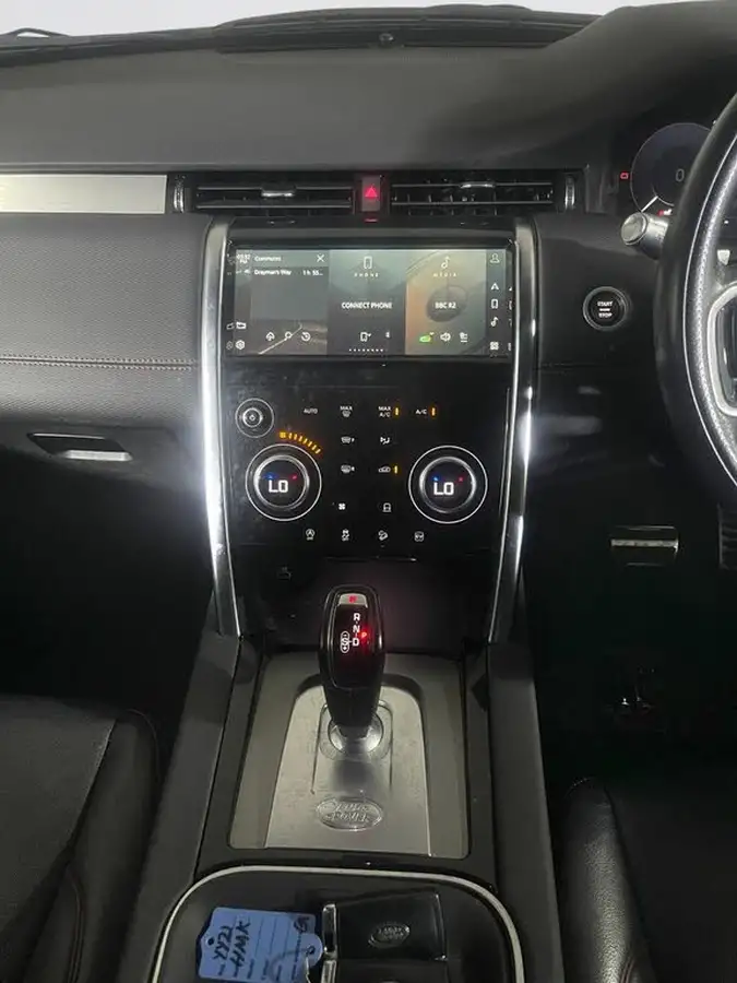 2021-land-rover-discovery-sport-15-p300e-r-dynamic-se-big-26