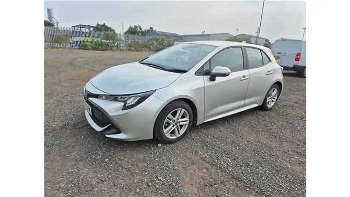 2022-toyota-corolla-18-vvt-i-icon-120bhp-trk-hatchback-5d-big-2