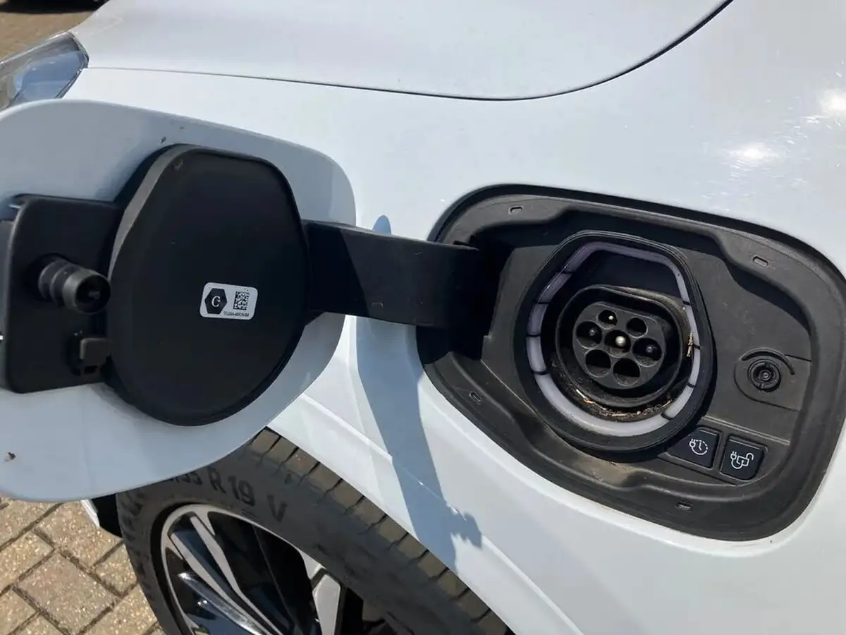 2022-ford-kuga-25t-st-line-x-edition-225ps-phev-big-32