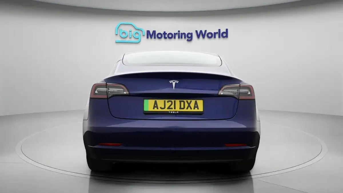 2021-tesla-model-3-e-standard-plus-big-6