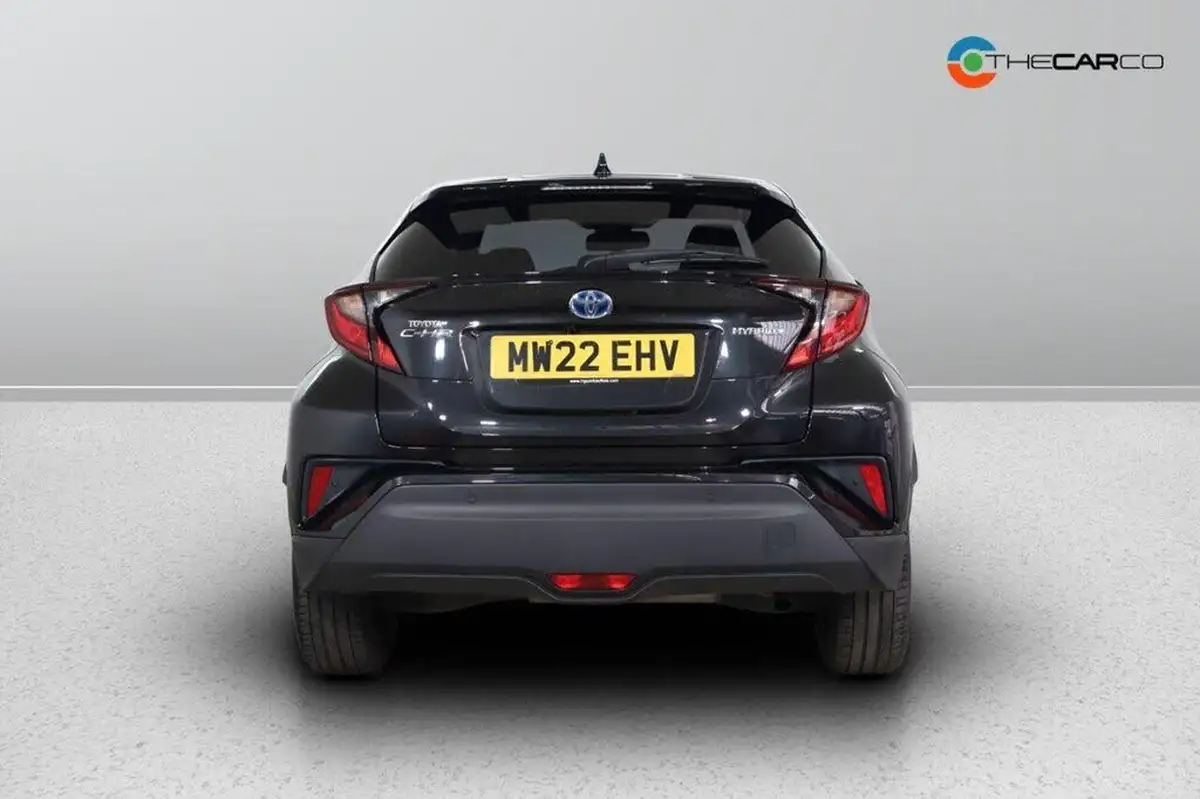 2022-toyota-c-hr-18-vvt-i-design-big-8