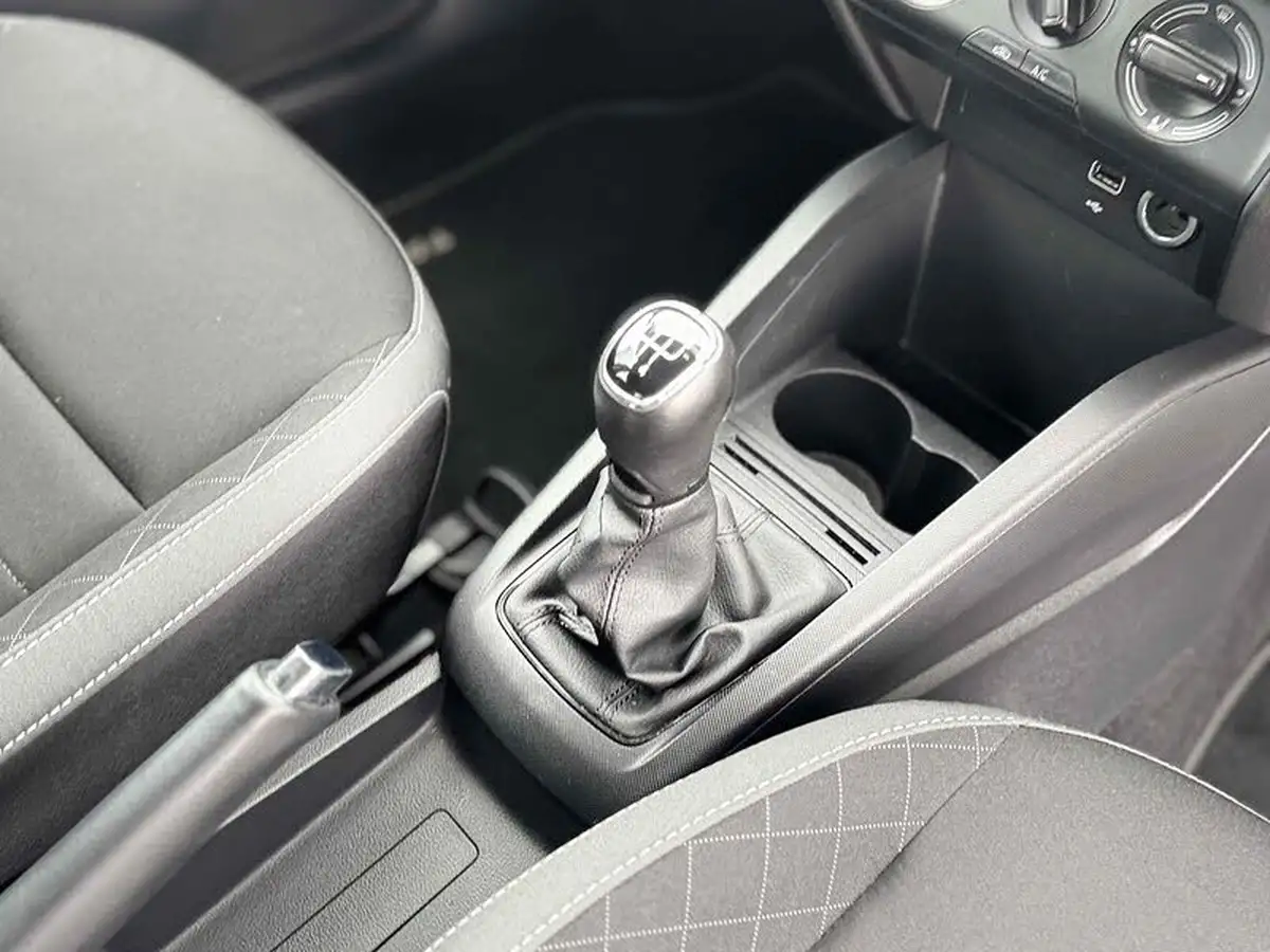 2021-skoda-fabia-10-tsi-se-95ps-estate-big-25
