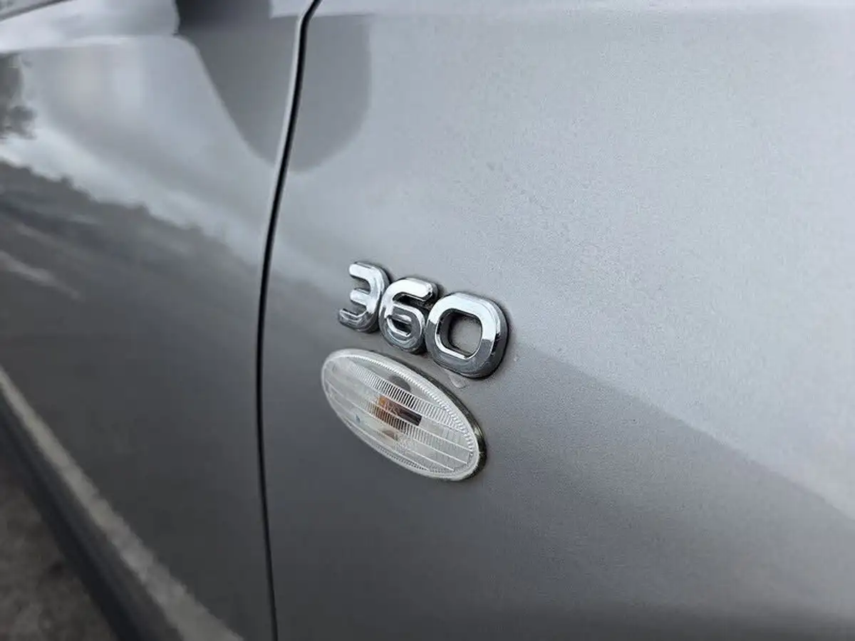 2013-nissan-qashqai2-15td-360-big-12