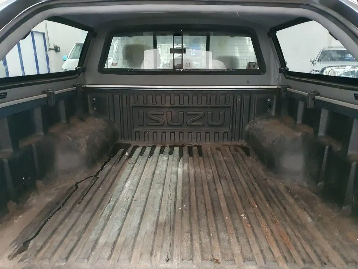 2015-isuzu-d-max-25td-utah-huntsman-auto-big-13