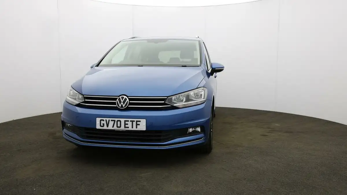 2021-volkswagen-touran-15-tsi-sel-dsg-big-35