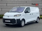 2024-toyota-proace-15d-icon-medium-without-plyliningrear-view-camera-small-2