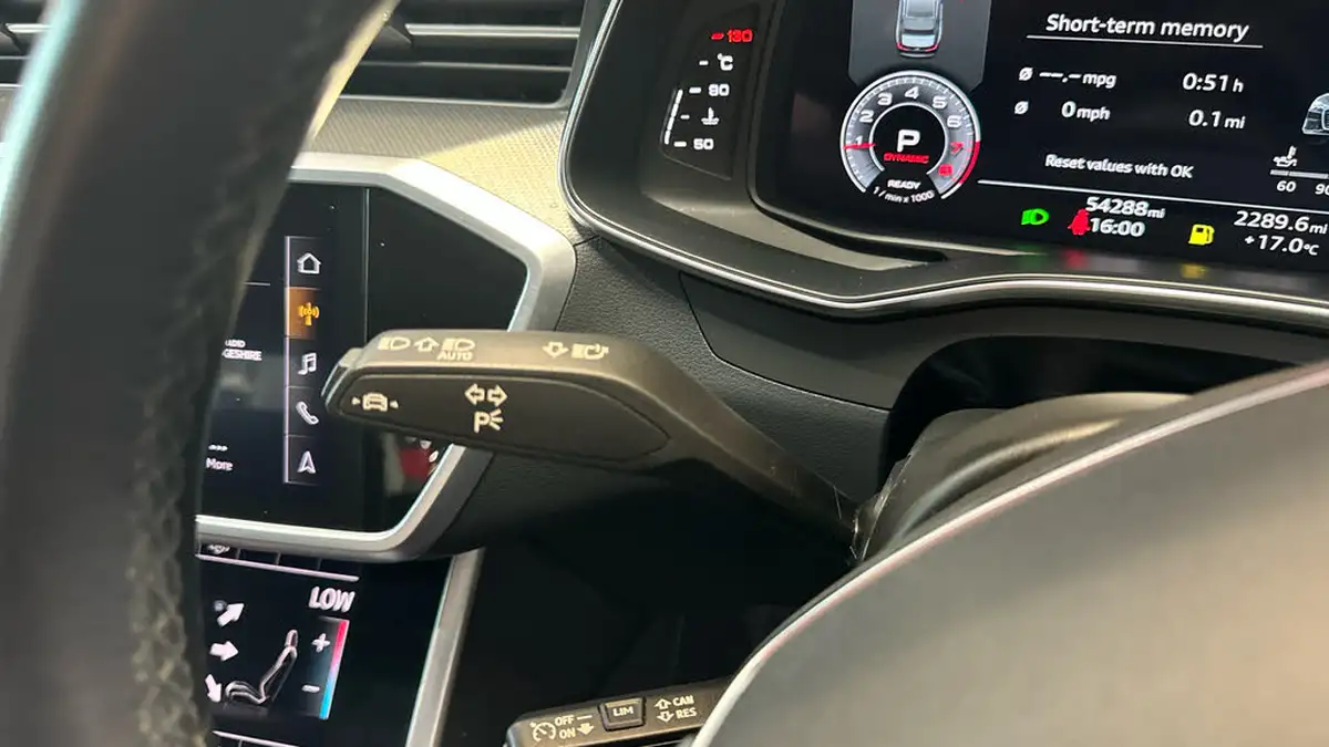 2021-audi-a6-saloon-20-40-tfsi-sport-big-19