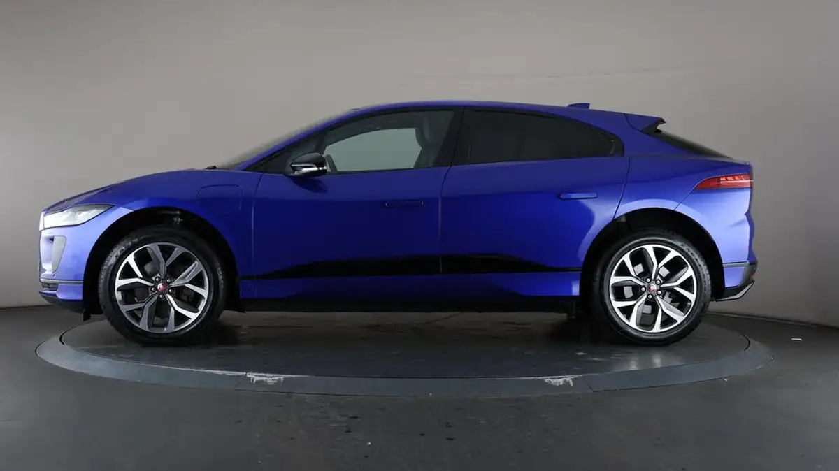 2022-jaguar-i-pace-ev400-hse-black-big-39