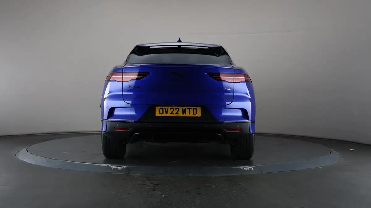 2022-jaguar-i-pace-ev400-hse-black-big-35
