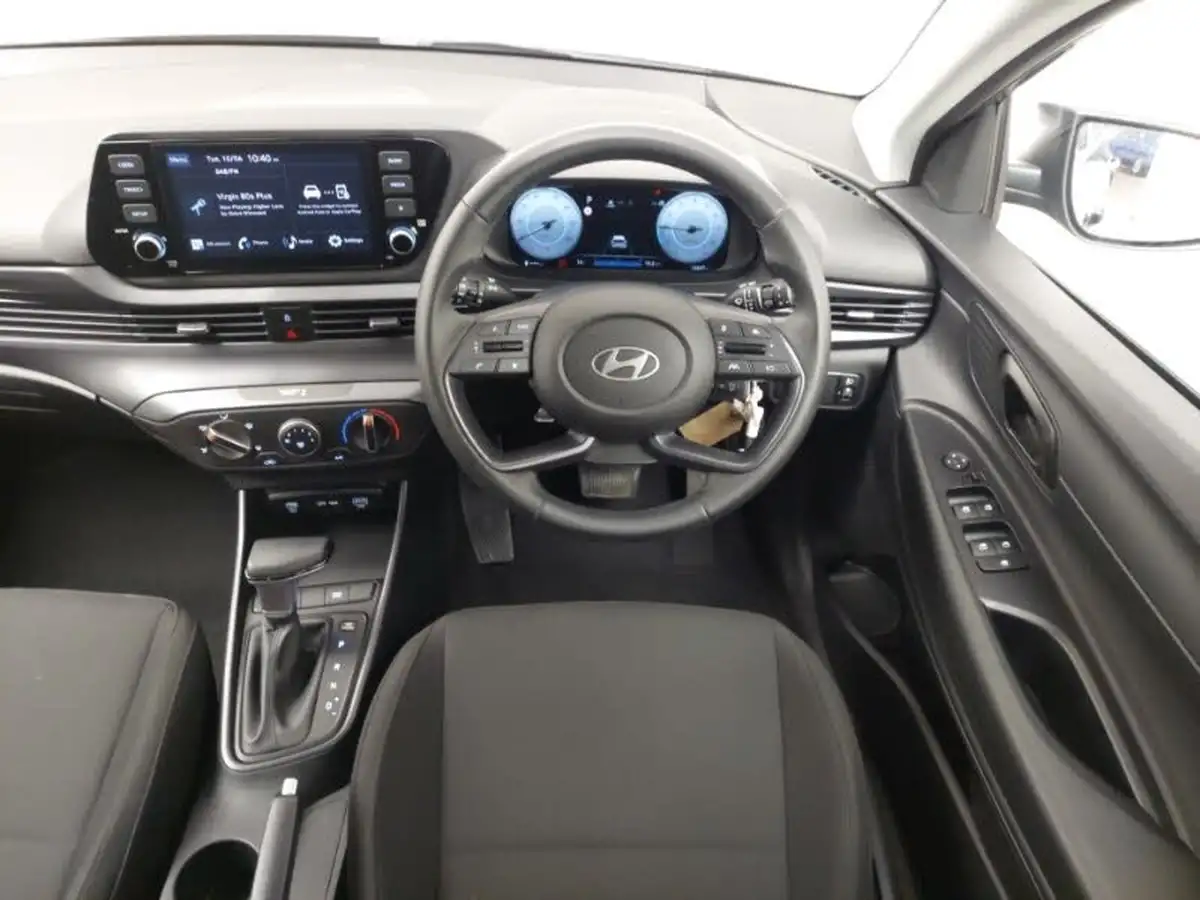 2024-hyundai-i20-10-t-gdi-advance-dct-big-6