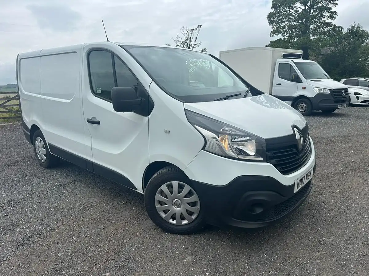 2017-renault-trafic-16dci-sl29-120-business-e6-panel-big-0