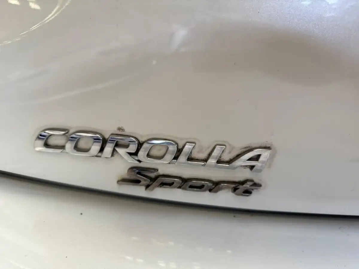 2019-toyota-corolla-big-13