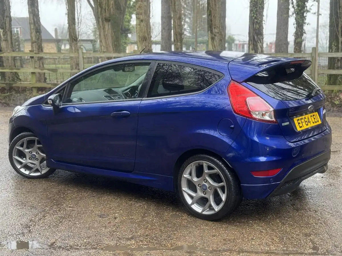 2014-ford-fiesta-10-zetec-s-big-19