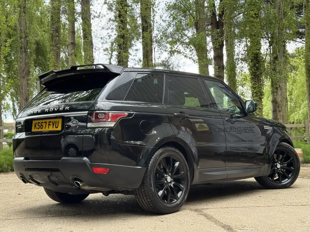 2018-land-rover-range-rover-sport-30-sd-v6-hse-sd-v6-big-2