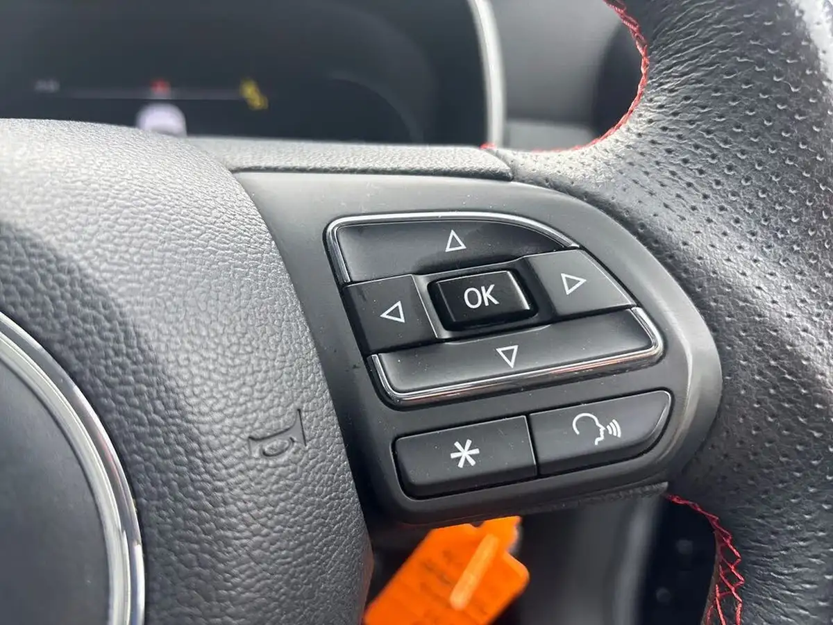 2021-mg-zs-suv-15-vti-tech-exclusive-big-24