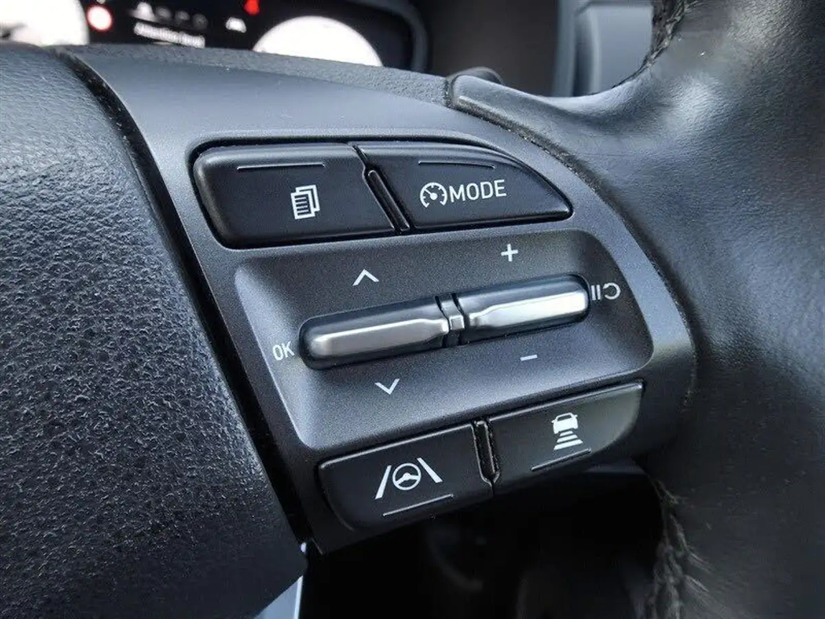 2021-hyundai-kona-e-premium-204ps-64kwh-7kw-obc-big-31