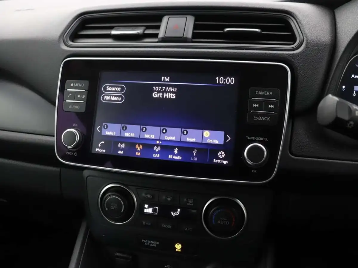 2022-nissan-leaf-e-acenta-39kwh-big-28