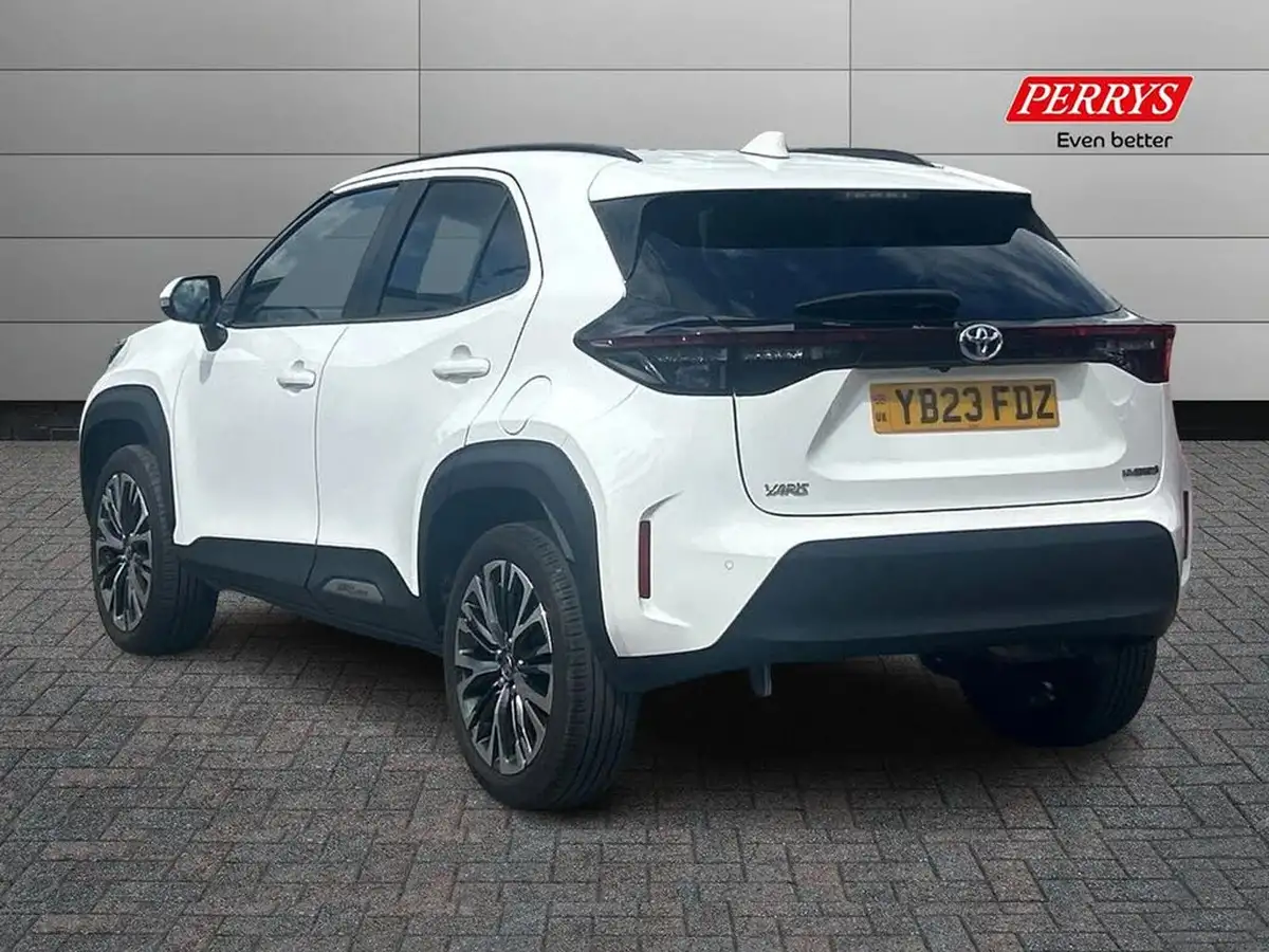 2023-toyota-yaris-cross-15-vvt-i-excel-awd-i-big-1
