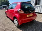 2014-toyota-aygo-10-move-5d-small-6