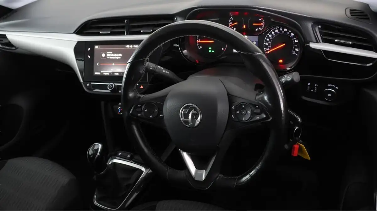 2020-vauxhall-corsa-12i-se-nav-big-8