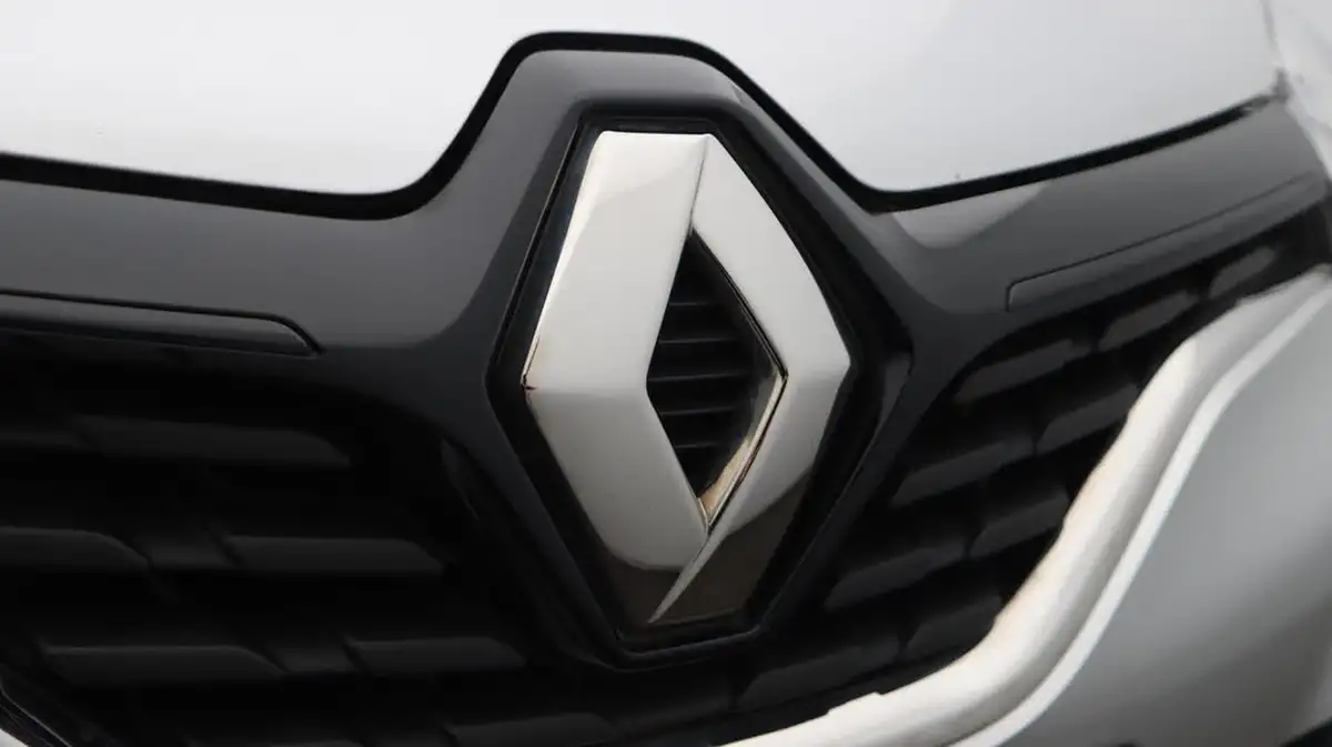 2020-renault-captur-09-tce-play-big-20