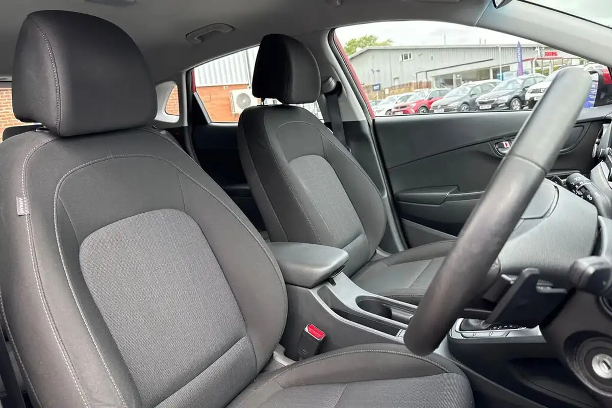 2022-hyundai-kona-16-gdi-se-connect-big-23