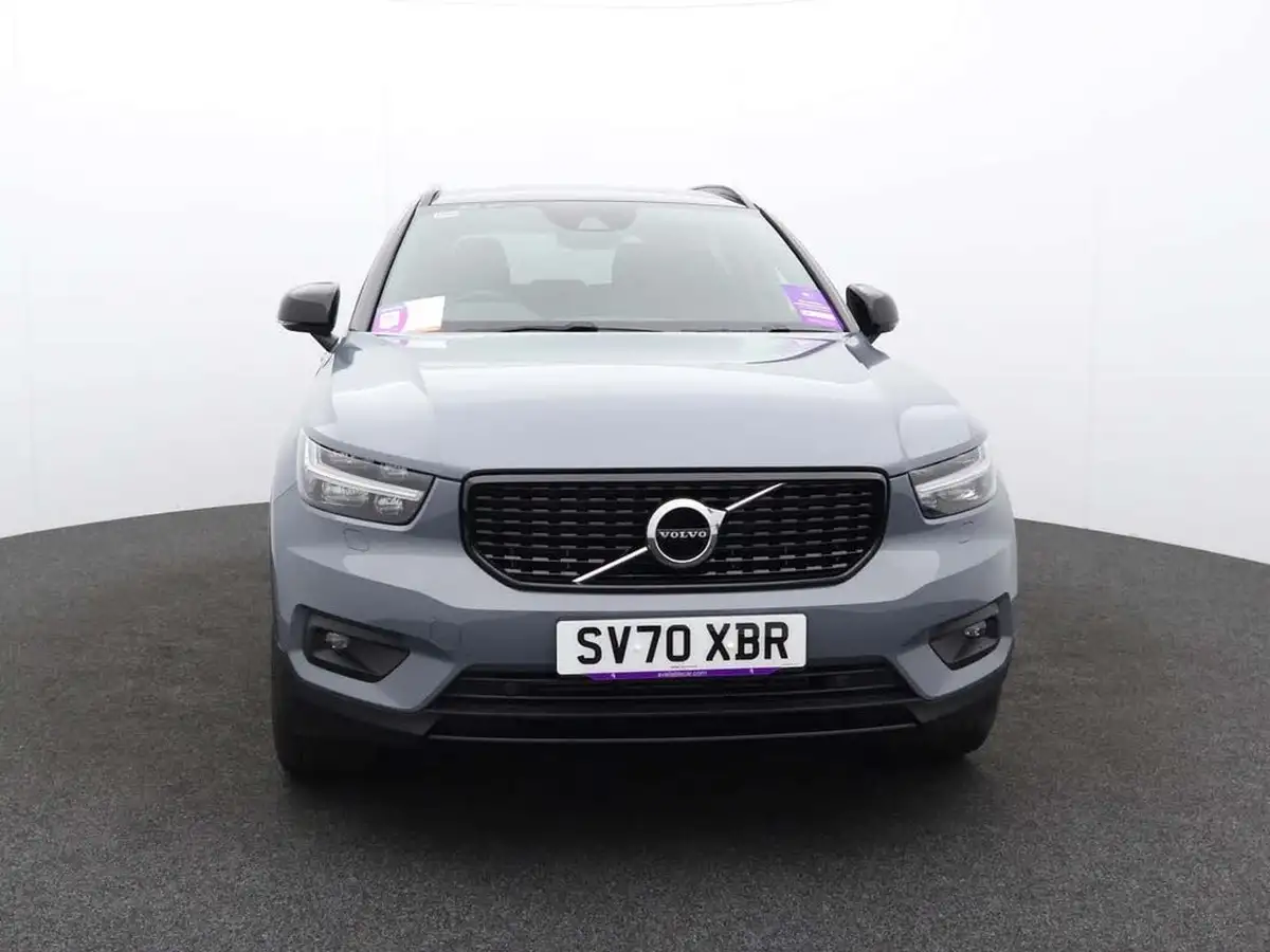 2020-volvo-xc40-15-t3-r-design-pro-big-1