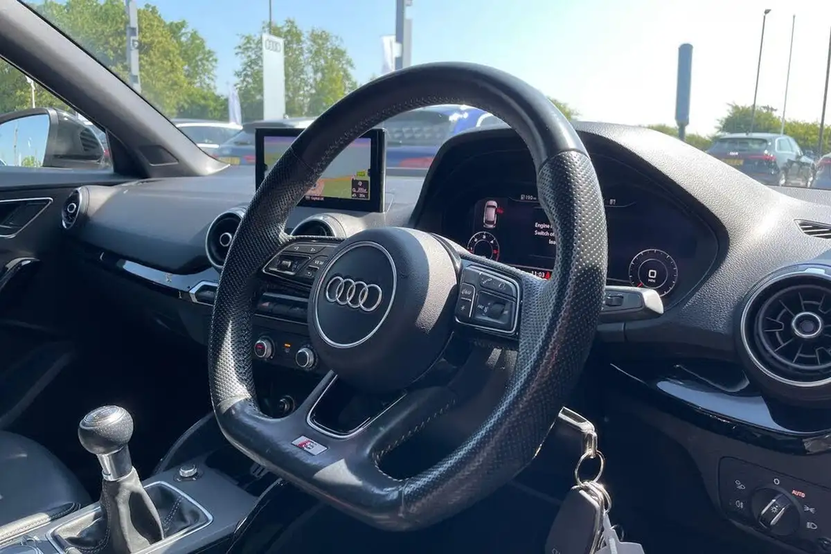 2019-audi-q2-16-30-tdi-black-edition-big-25