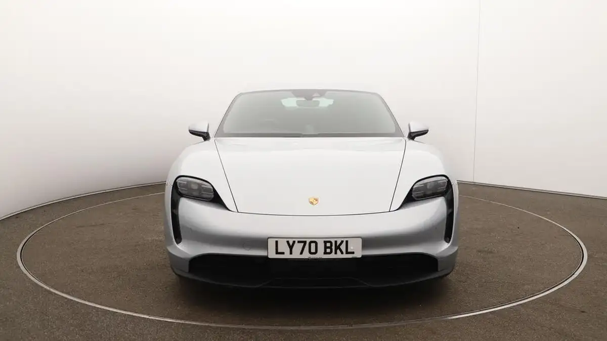 2020-porsche-taycan-e-4s-530ps-big-42