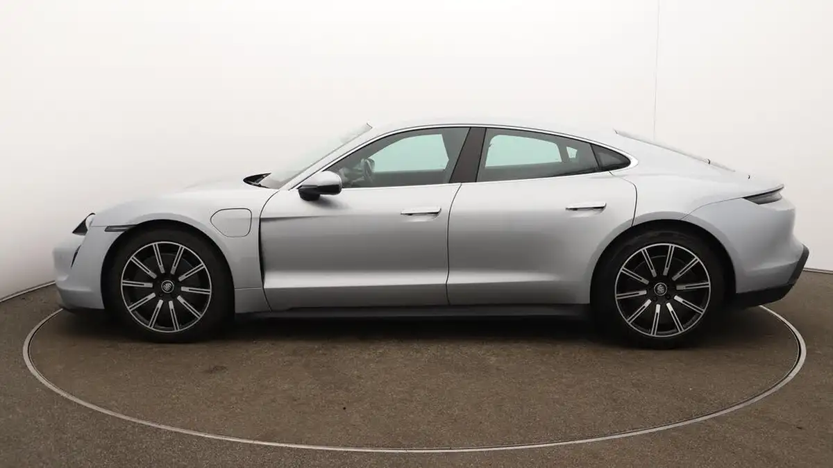 2020-porsche-taycan-e-4s-530ps-big-66