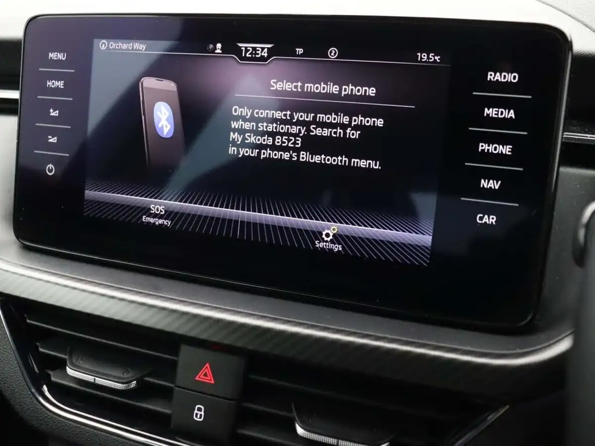 2021-skoda-kamiq-15-tsi-monte-carlo-dsg-big-26