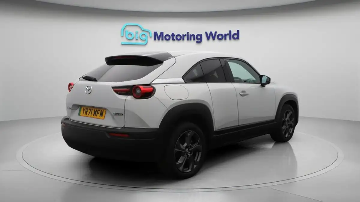 2021-mazda-mx-30-e-first-edition-big-7