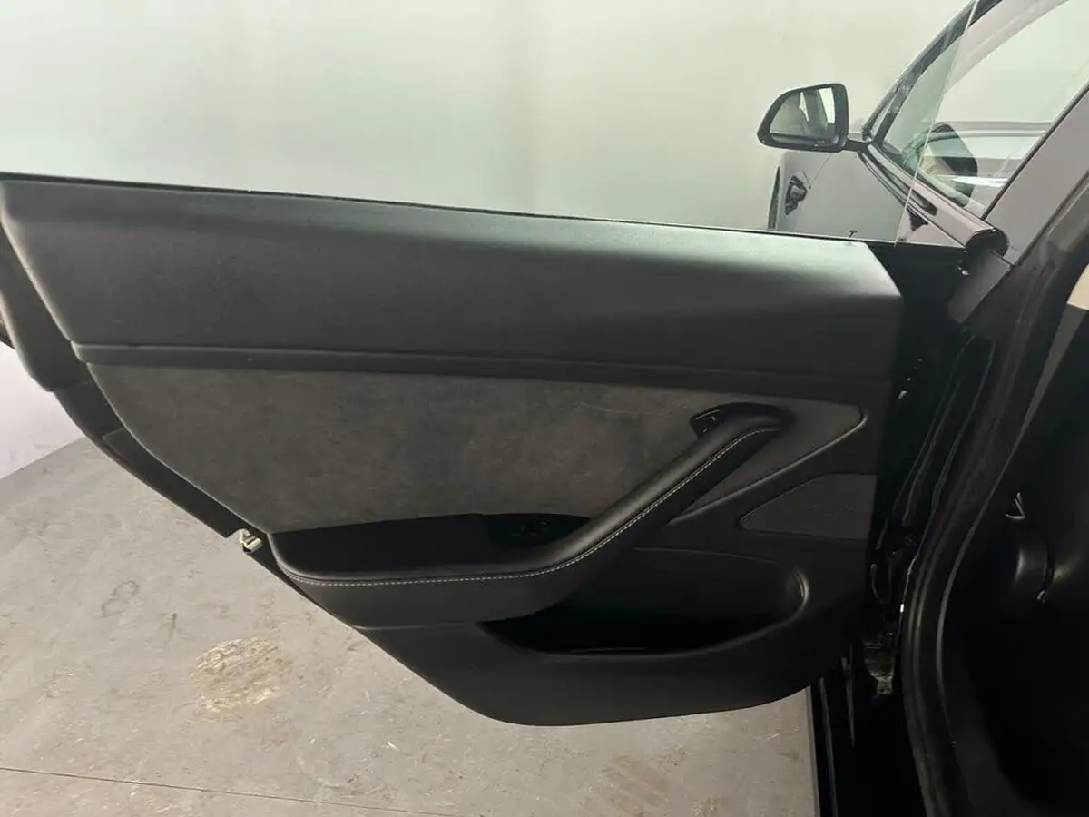 2020-tesla-model-3-e-standard-plus-big-11