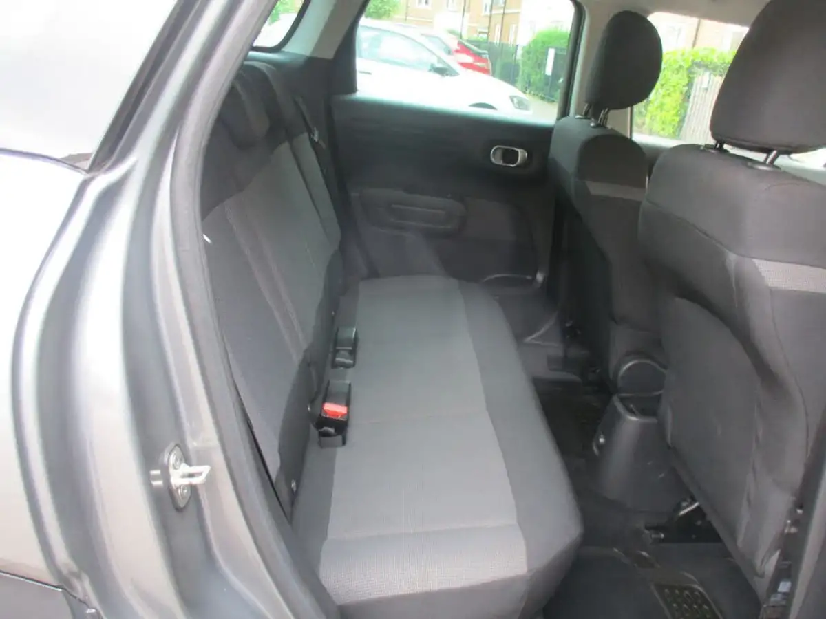 2018-citroen-c3-aircross-12-puretech-feel-82ps-big-41