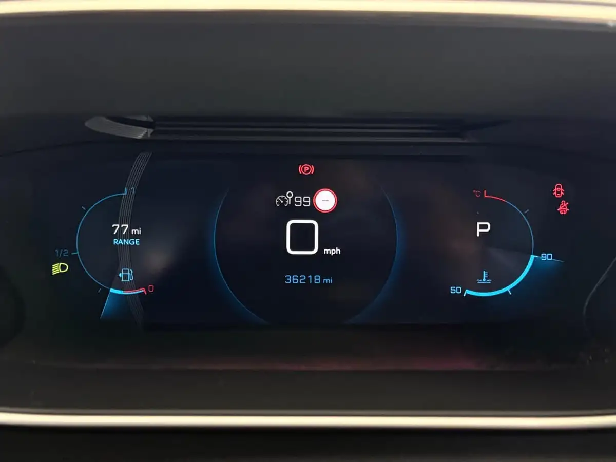 2022-peugeot-208-12-puretech-allure-premium-100bhp-eat8-big-23