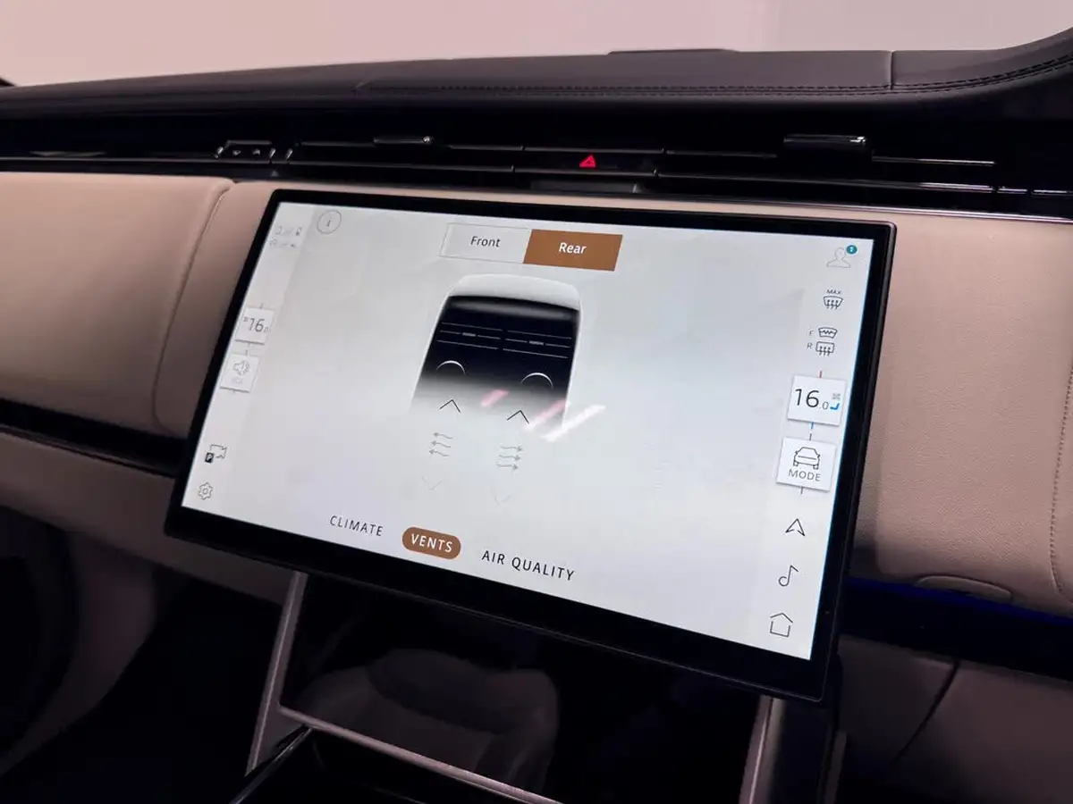 2024-land-rover-range-rover-30-p460e-autobiography-lwb-big-52