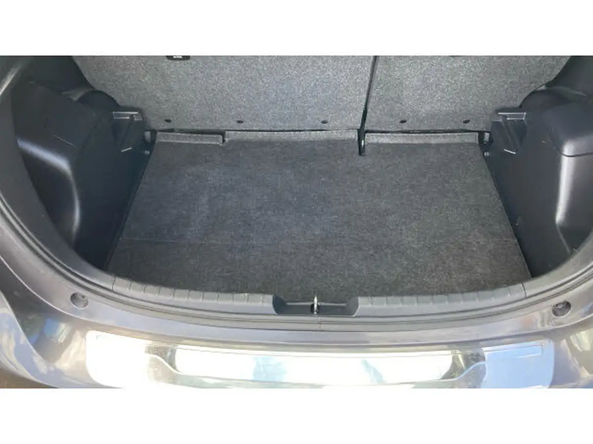 2019-toyota-yaris-15-vvt-i-icon-tech-111bhp-1496cc-big-28