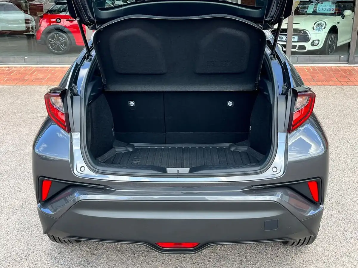 2021-toyota-c-hr-18-vvt-i-icon-big-62