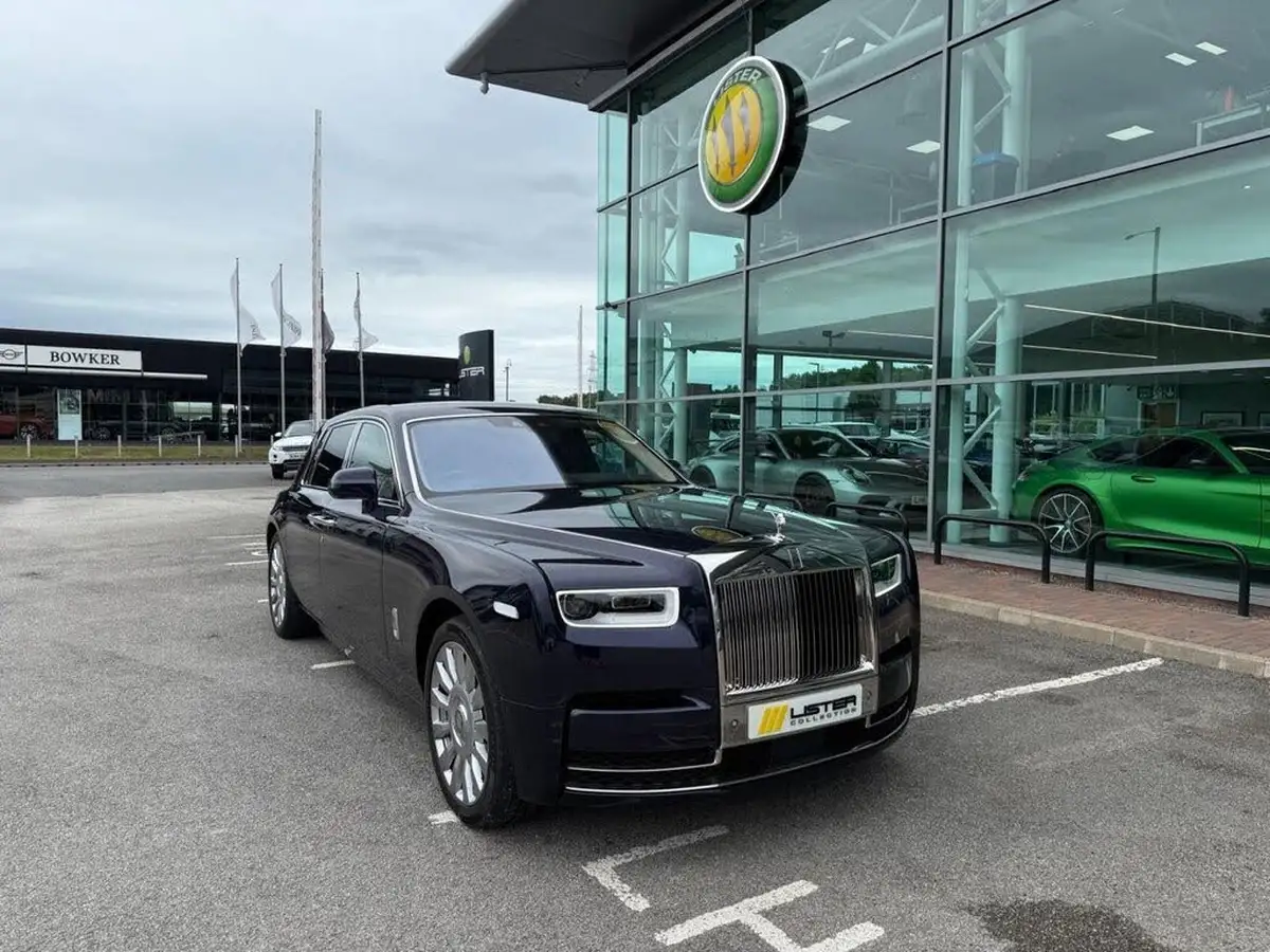 2018-rolls-royce-phantom-67-big-2