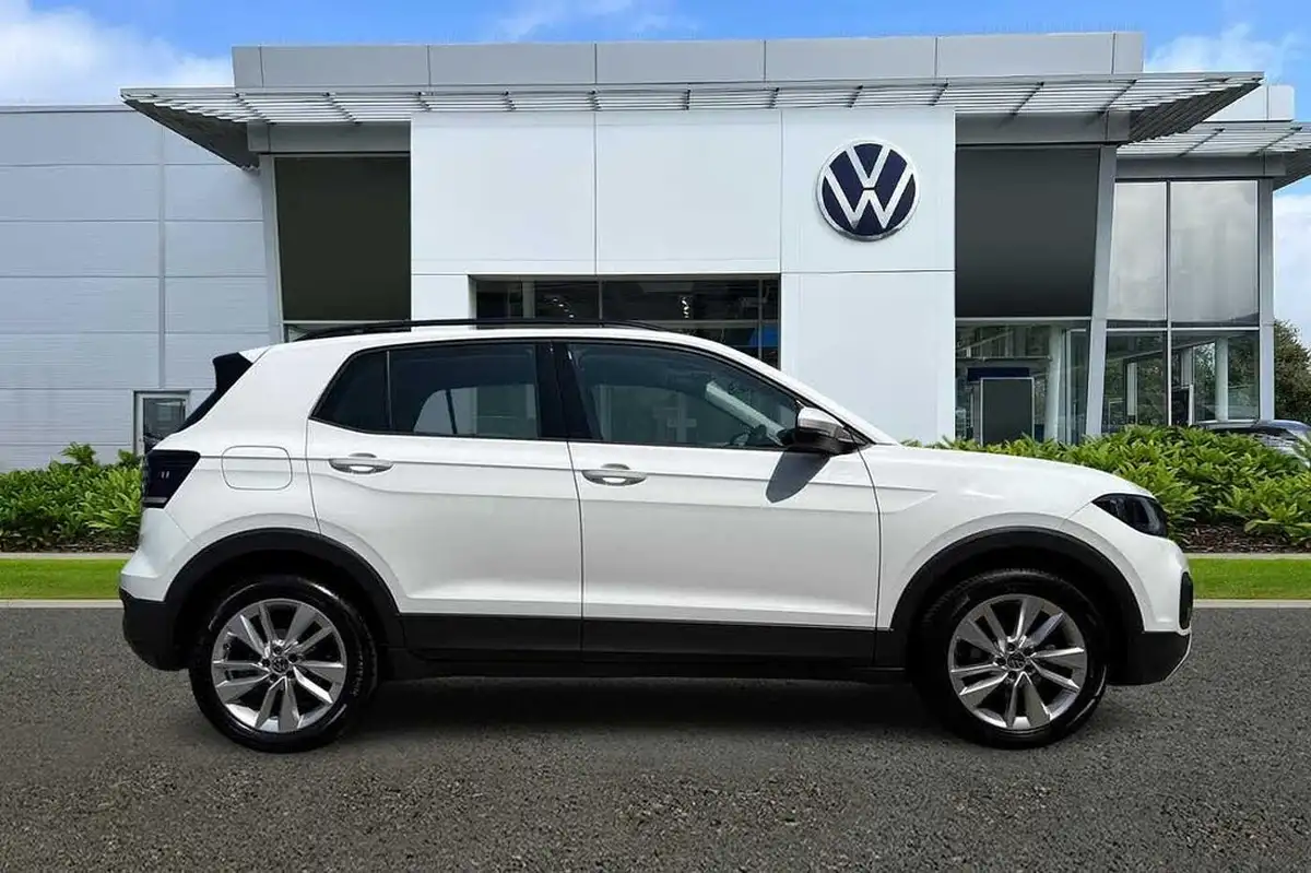 2022-volkswagen-t-cross-10-tsi-se-95ps-big-3