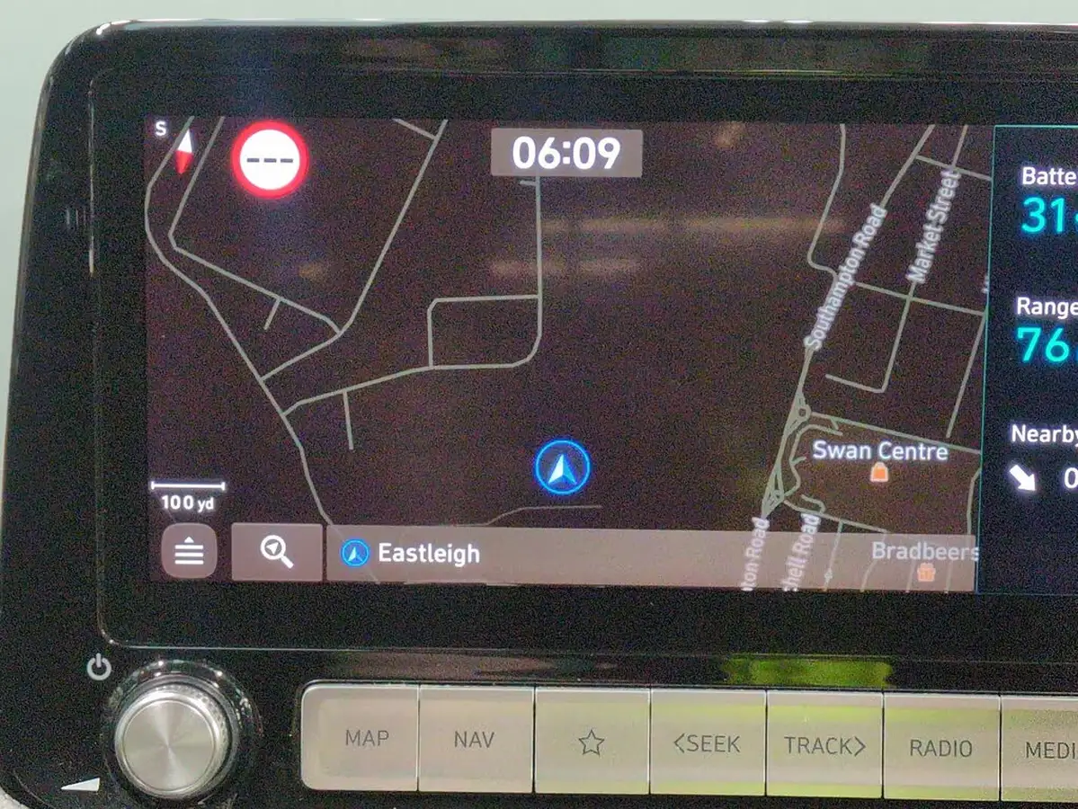2021-hyundai-kona-e-premium-204ps-64kwh-7kw-obc-big-6