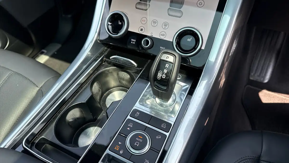 2022-land-rover-range-rover-sport-30-d300-hse-dynamic-black-big-12