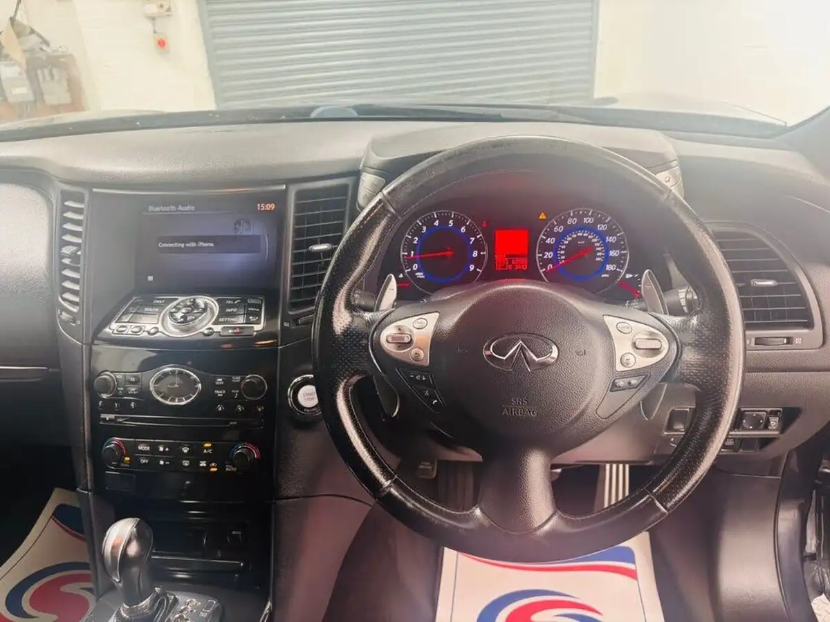 2010-infiniti-fx-50-s-le-big-9