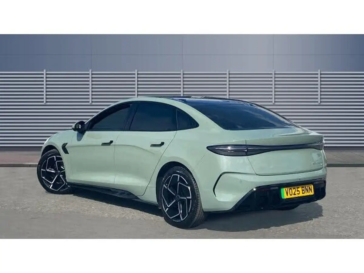 2025-byd-seal-e-excellence-big-1