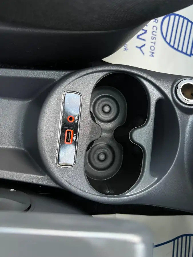 2015-fiat-500-12-lounge-ss-big-37