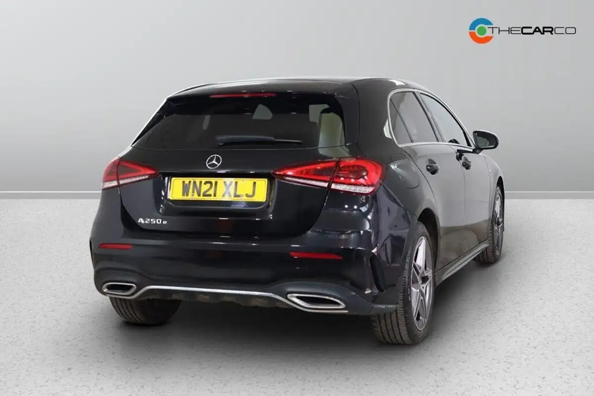 2021-mercedes-benz-a-class-13-a250e-amg-line-hatchback-5d-big-10