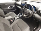 2022-toyota-yaris-cross-15-vvt-i-design-small-12